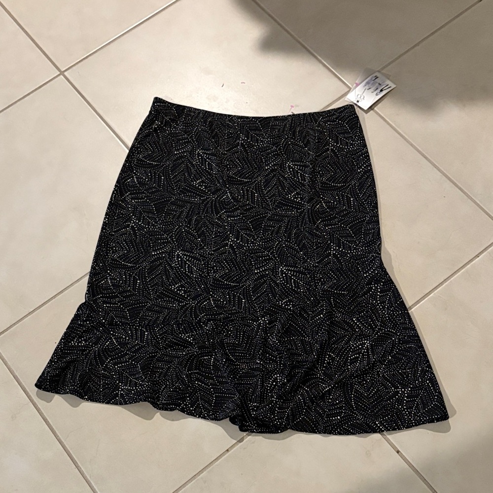 NWT nine and co XL stretchy skirt 580
